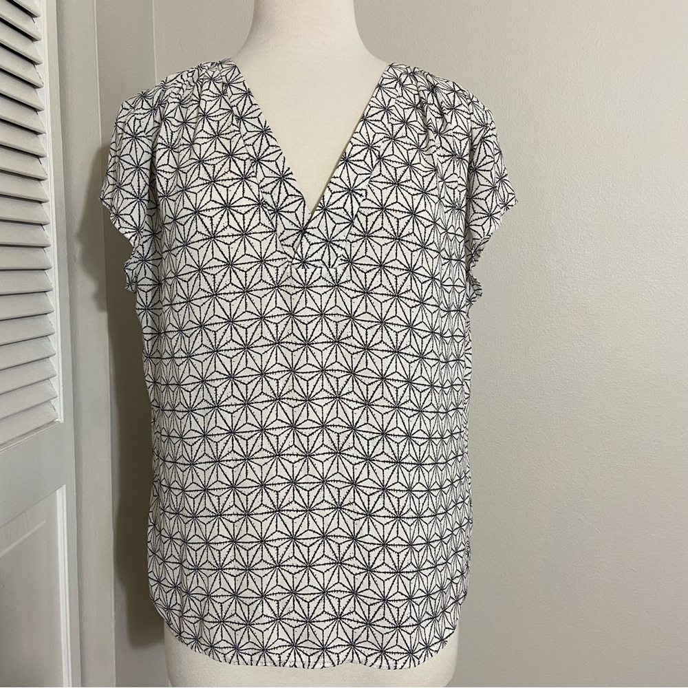 H&M Bold Geometric Short Sleeve Professional Blouse Size 12